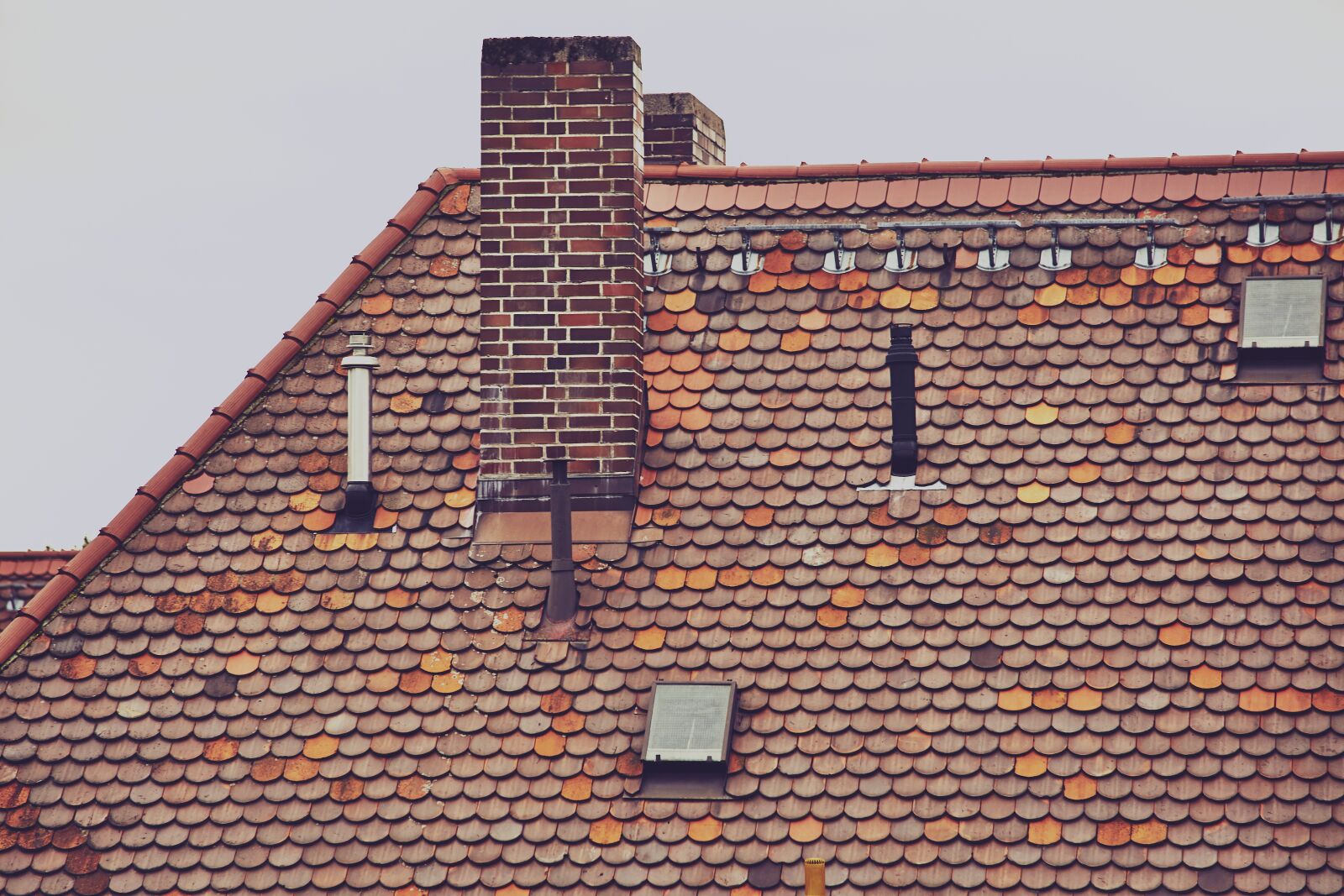 Canon EOS 5D Mark III sample photo. Roof, building, architecture photography