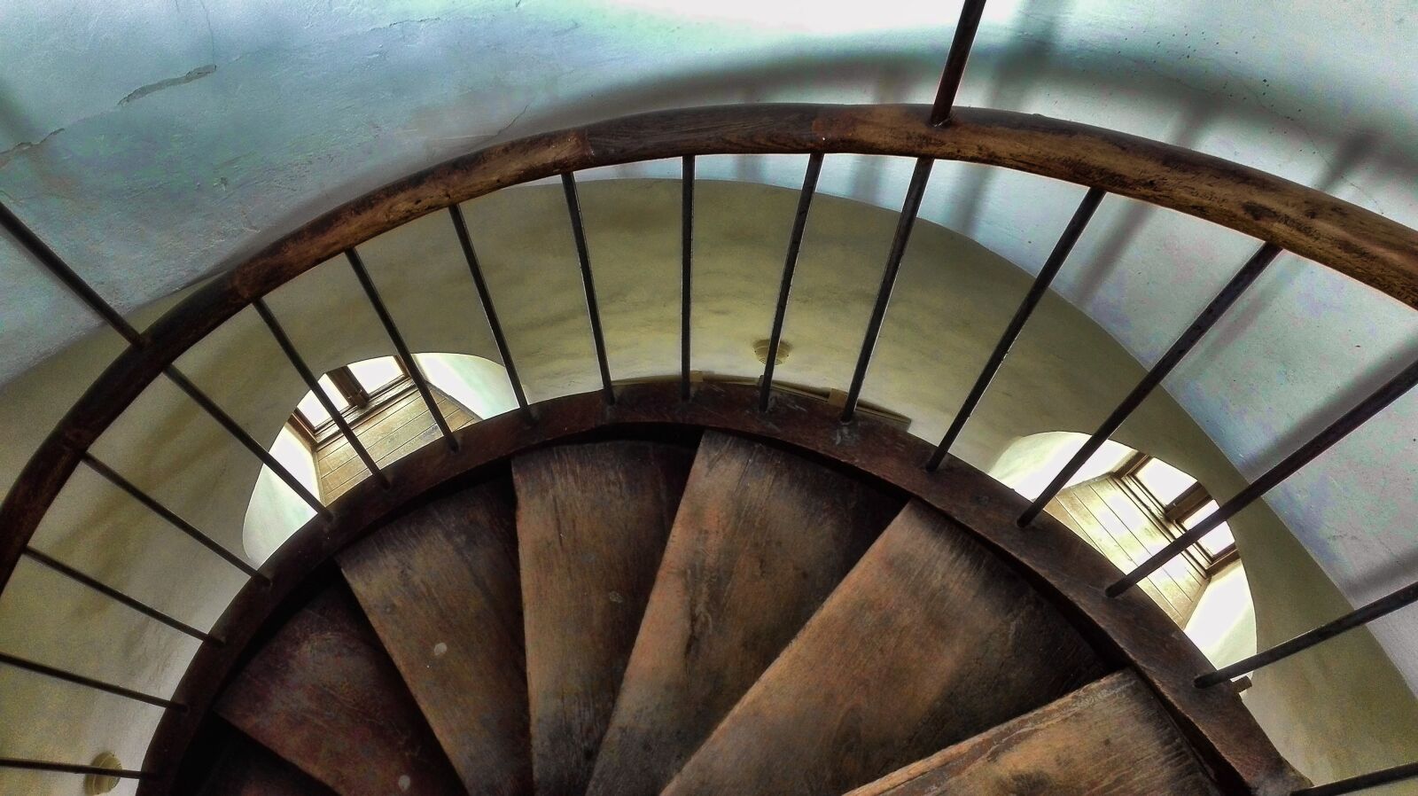 HUAWEI ALE-L21 sample photo. Stairs, wood, old photography