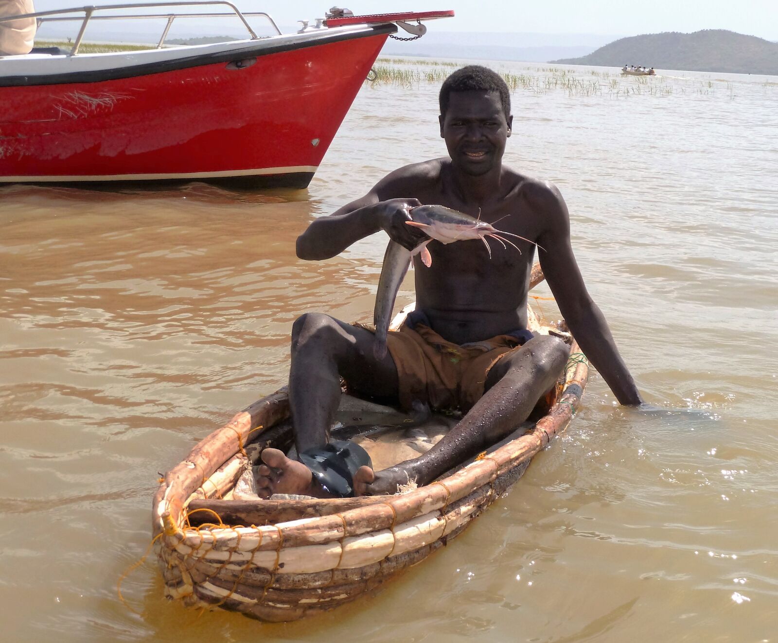 Panasonic Lumix DMC-ZS5 (Lumix DMC-TZ8) sample photo. Fishing, africa, food photography