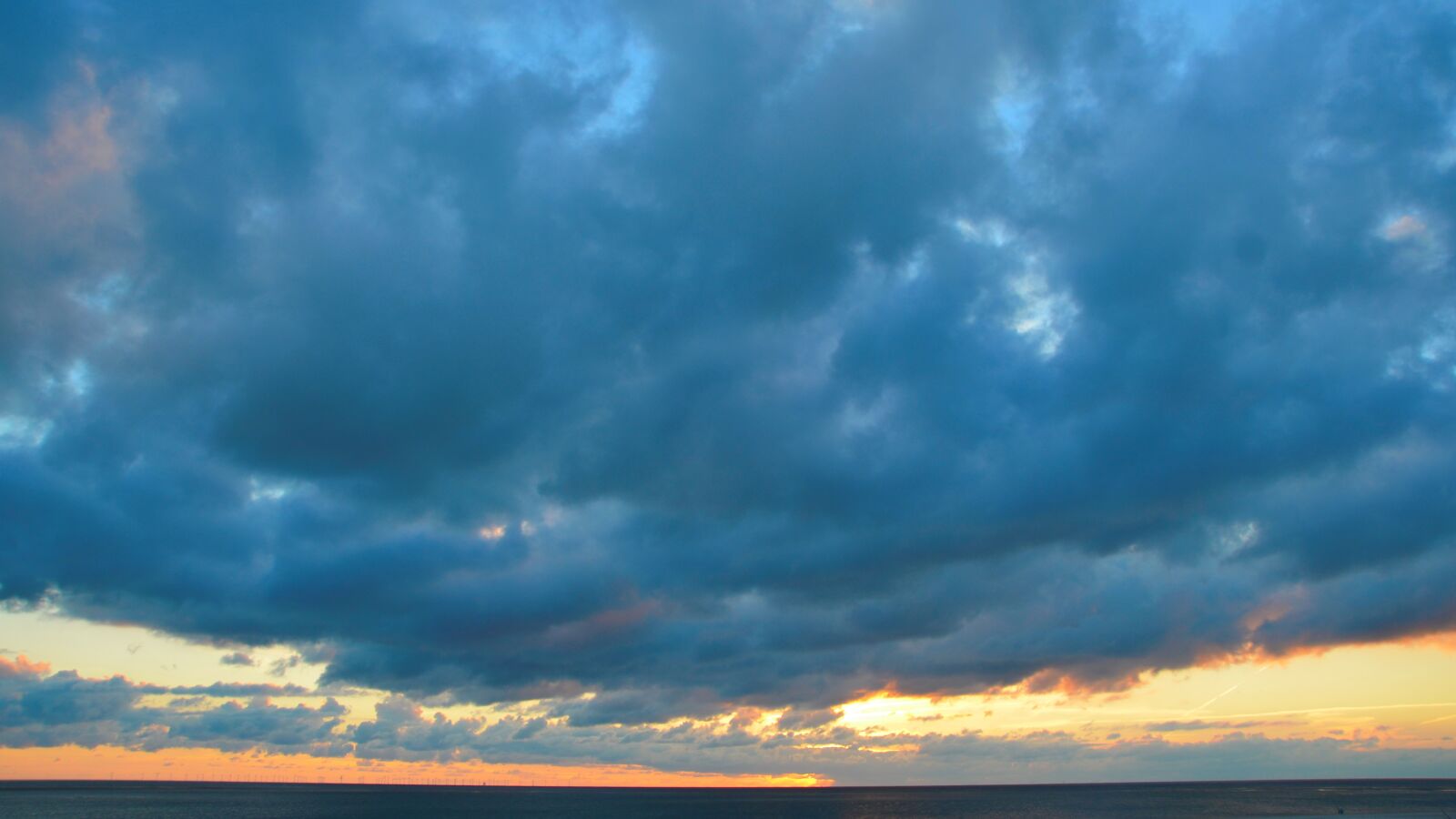 Nikon D5100 sample photo. Sea, clouds, sky photography