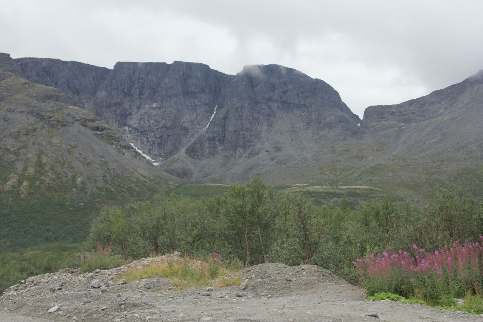 Canon EOS 60D sample photo. The khibiny mountains, the photography