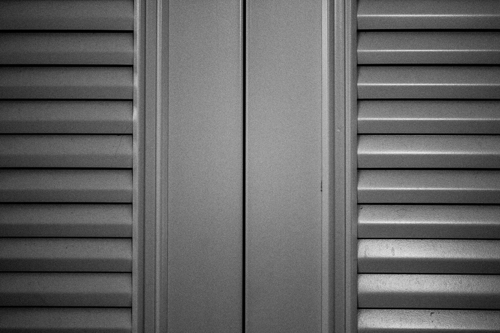 Canon EOS 1200D (EOS Rebel T5 / EOS Kiss X70 / EOS Hi) sample photo. Abstract, black, and, white photography