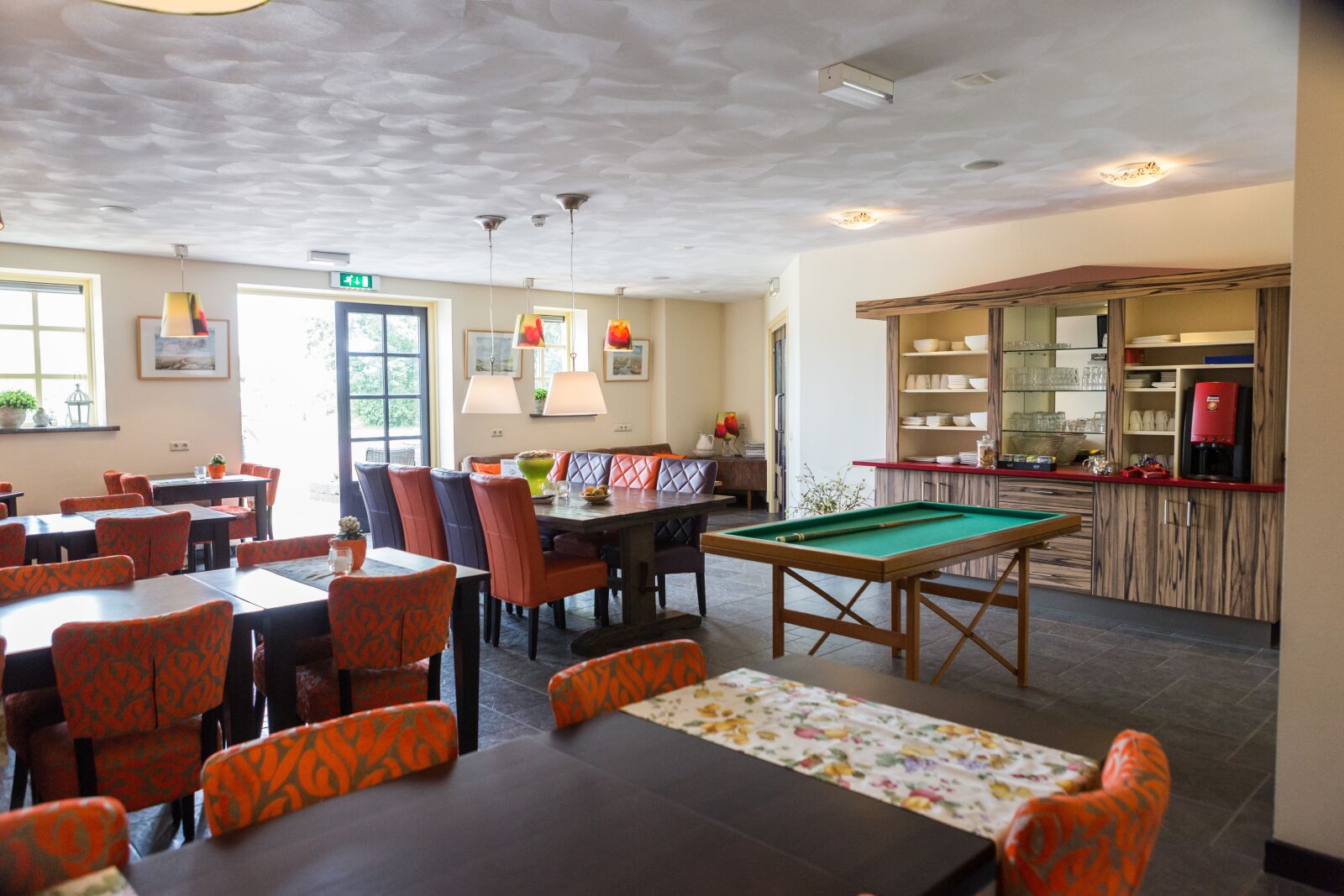 Canon EF 24-70mm F2.8L USM sample photo. Hall, breakfast, room photography