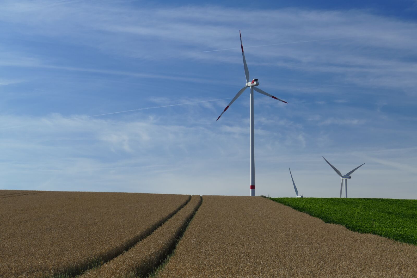 Panasonic Lumix DMC-FZ1000 sample photo. Nature, vision, wind turbines photography