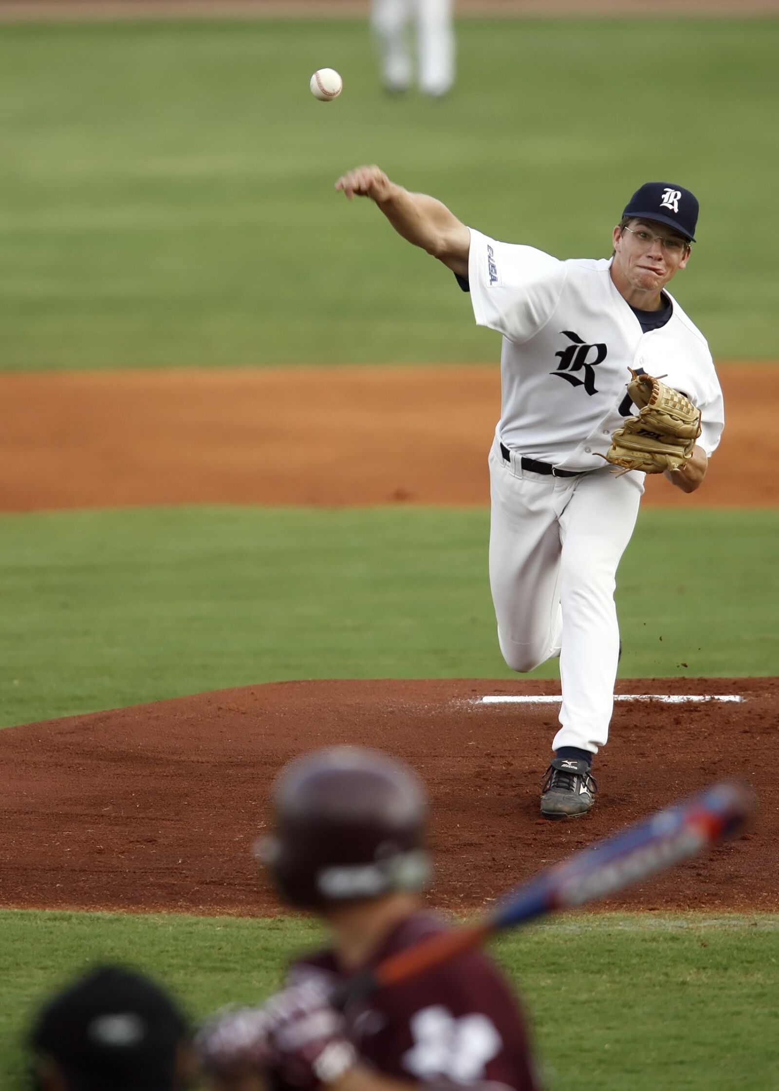 Canon EOS-1D Mark II N sample photo. Baseball, pitcher, throw photography