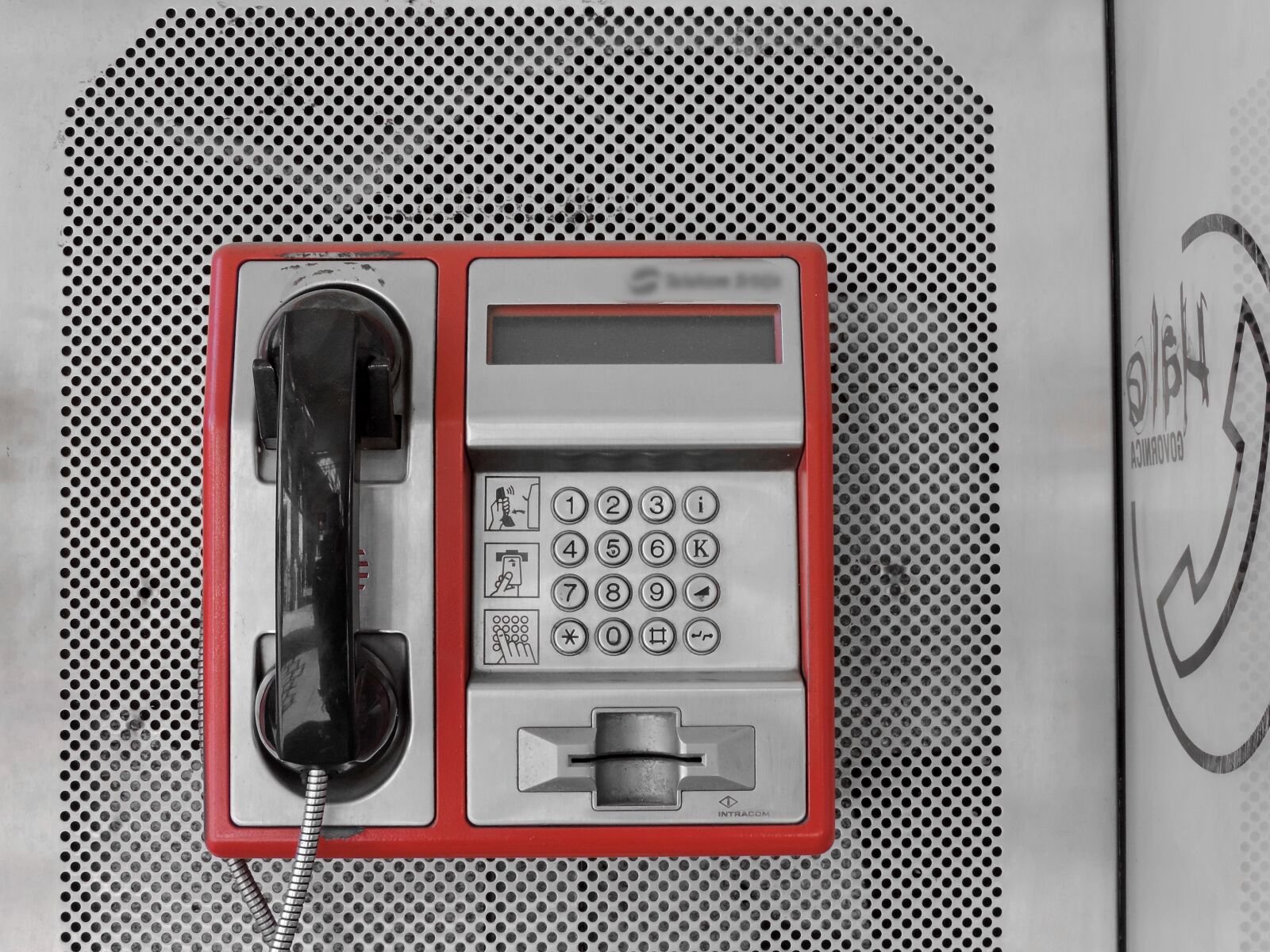 Nikon Coolpix P520 sample photo. Telecommunication, telephone line, telephone photography