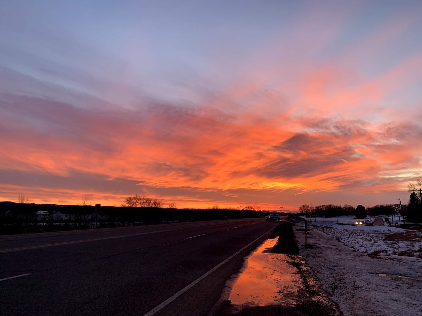 Apple iPhone XR sample photo. Sunset, street, water photography