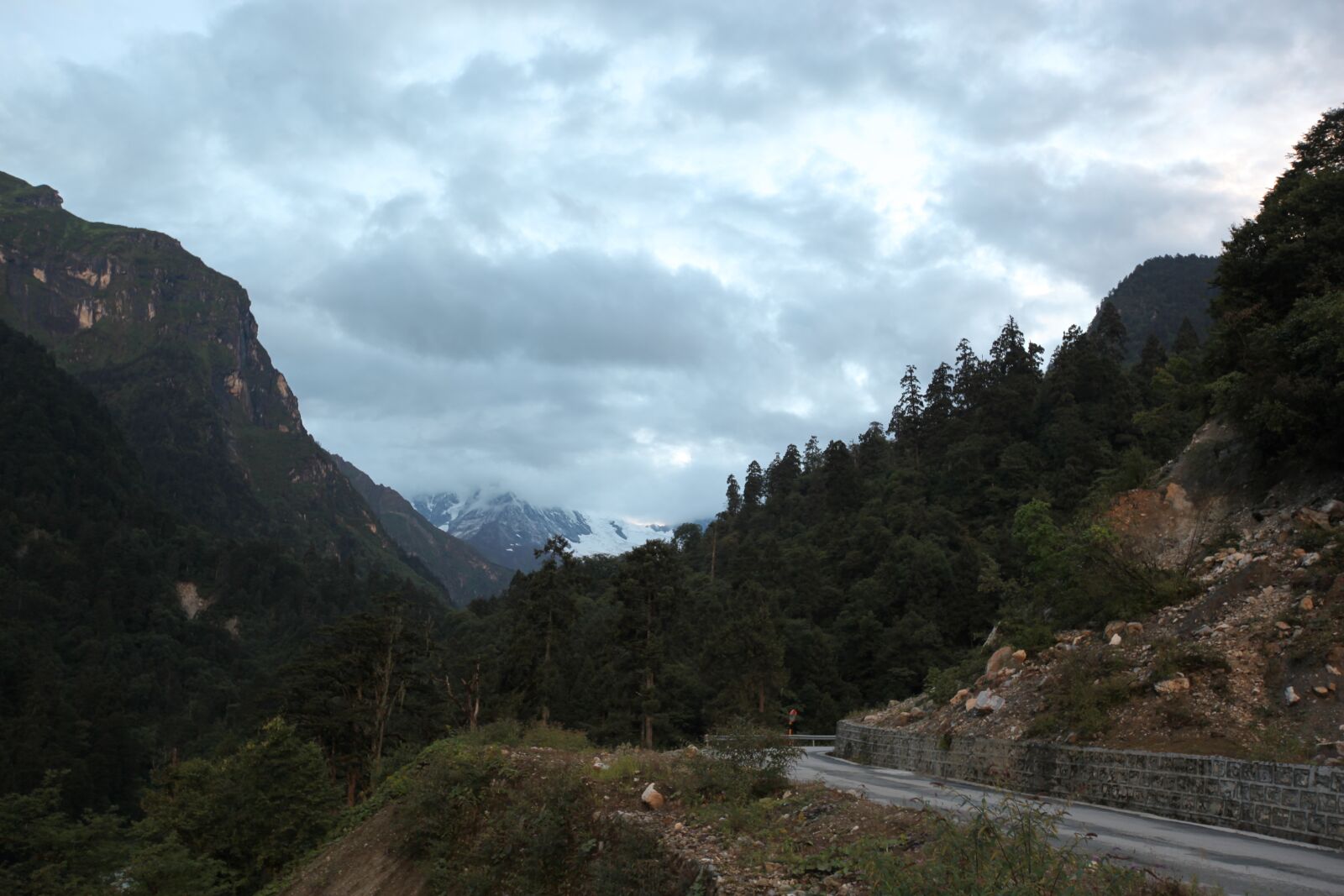 Canon EOS 5D Mark II sample photo. Mountain, the scenery, sichuan photography