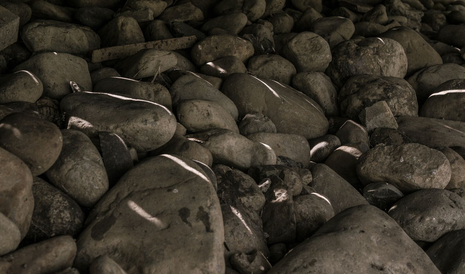 Sony Alpha NEX-6 sample photo. Rocks, texture, grey photography