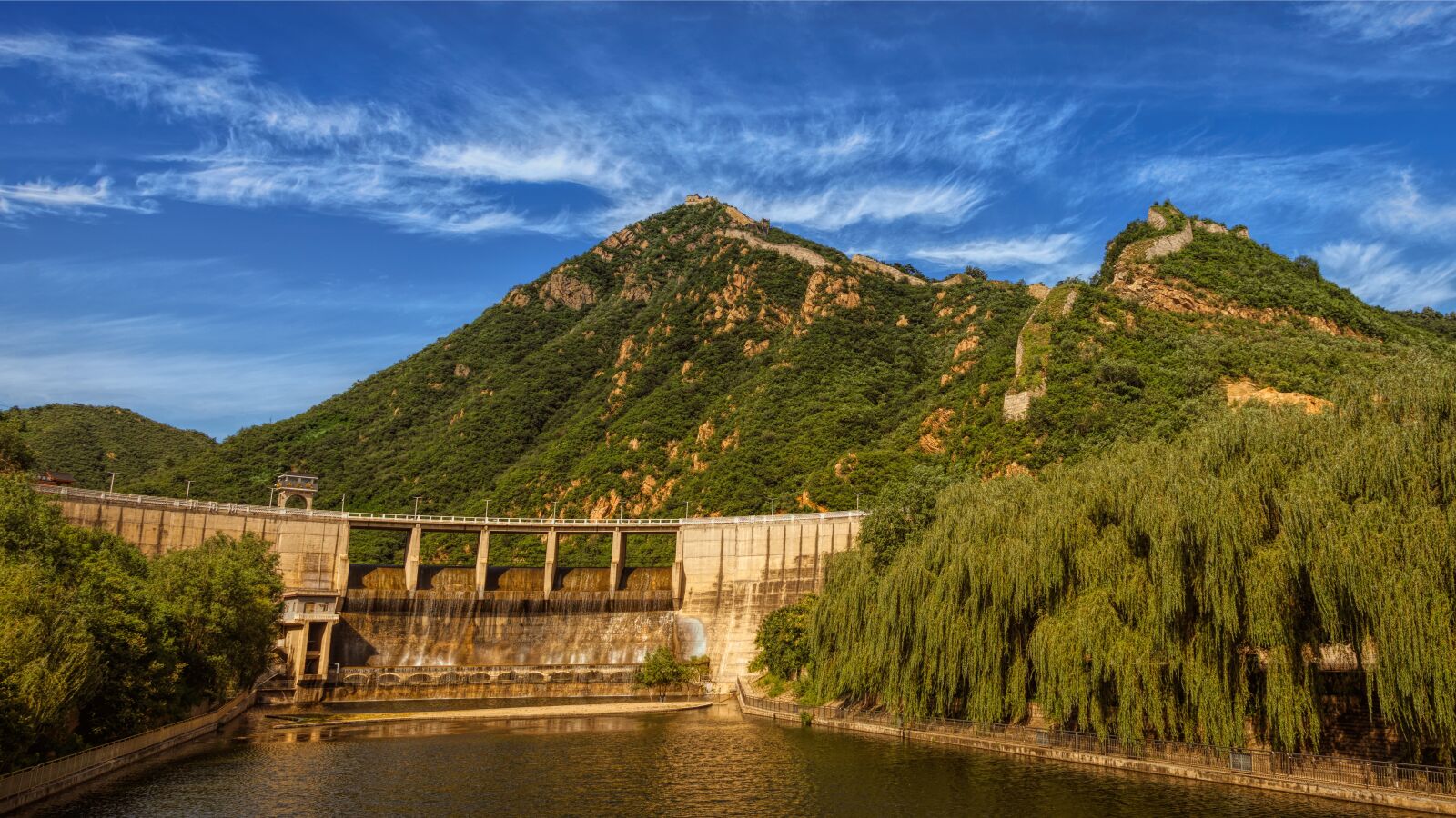 DT 24-105mm F4 SAM sample photo. Great wall, dam, china photography