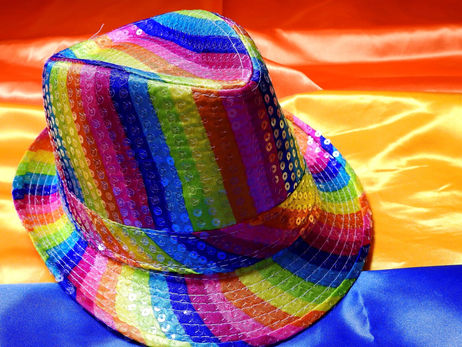 Nikon Coolpix P900 sample photo. Hat, headwear, carnival photography