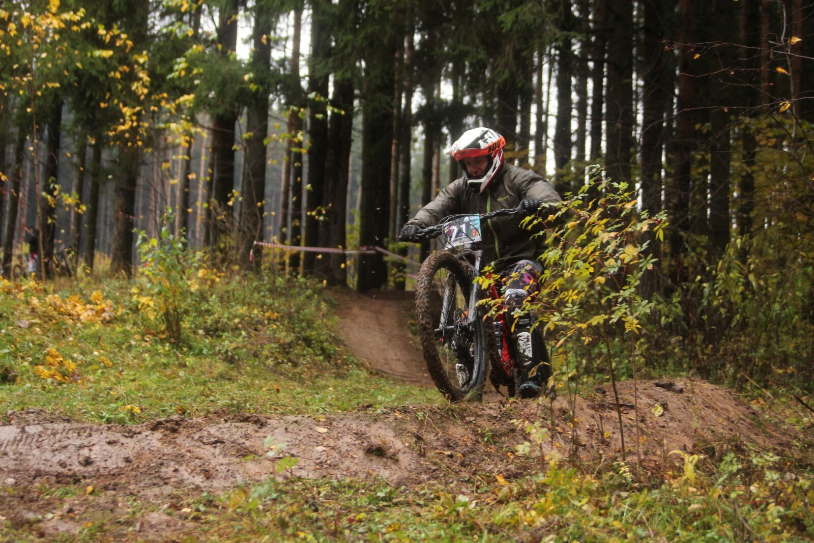 Canon EOS 600D (Rebel EOS T3i / EOS Kiss X5) sample photo. Sports, bike, mountain bike photography