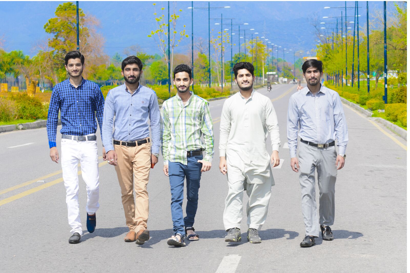 Nikon D7500 sample photo. Sahil, writes, get fast photography