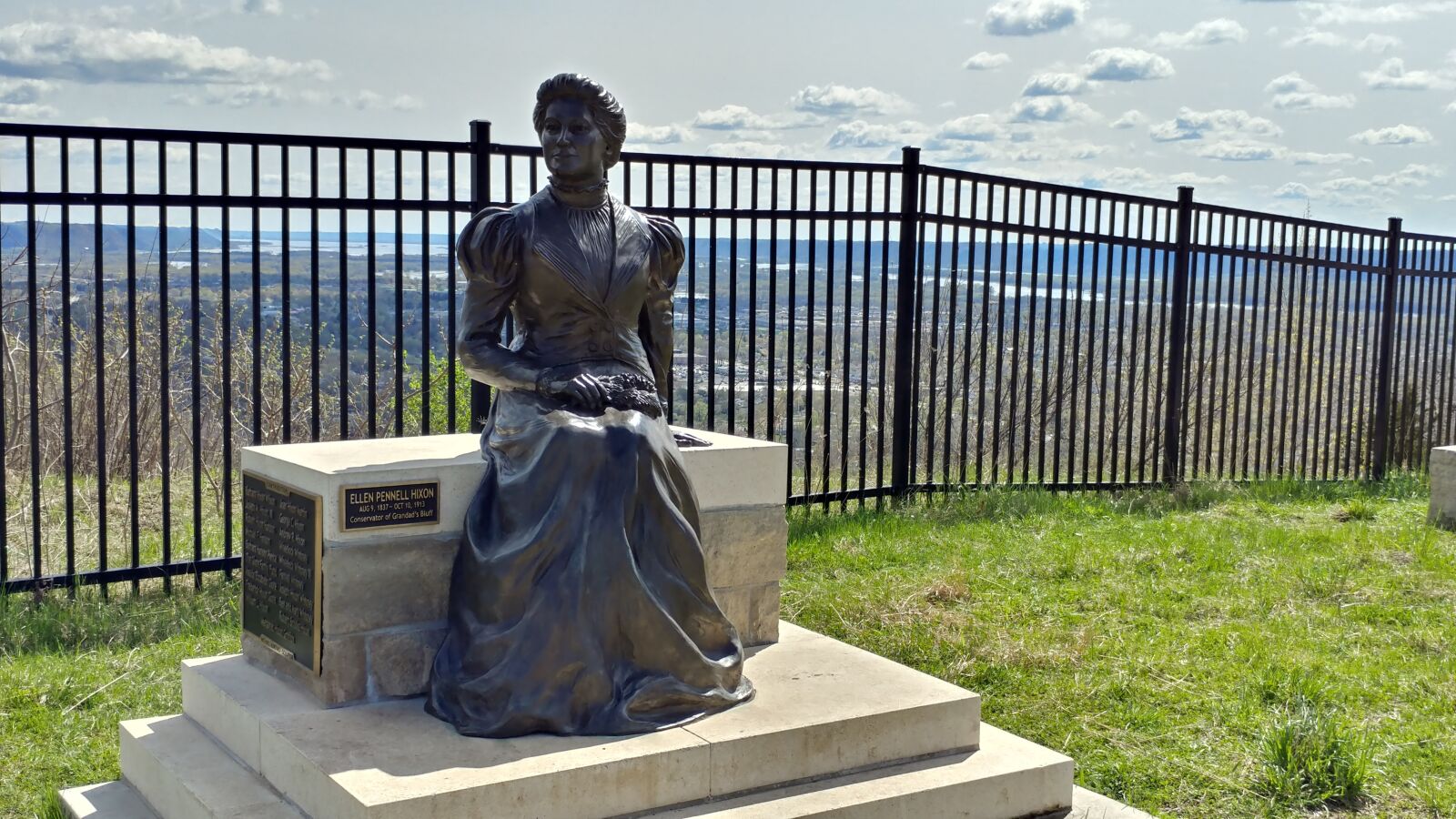 LG V20 sample photo. Statue, historic, woman statue photography