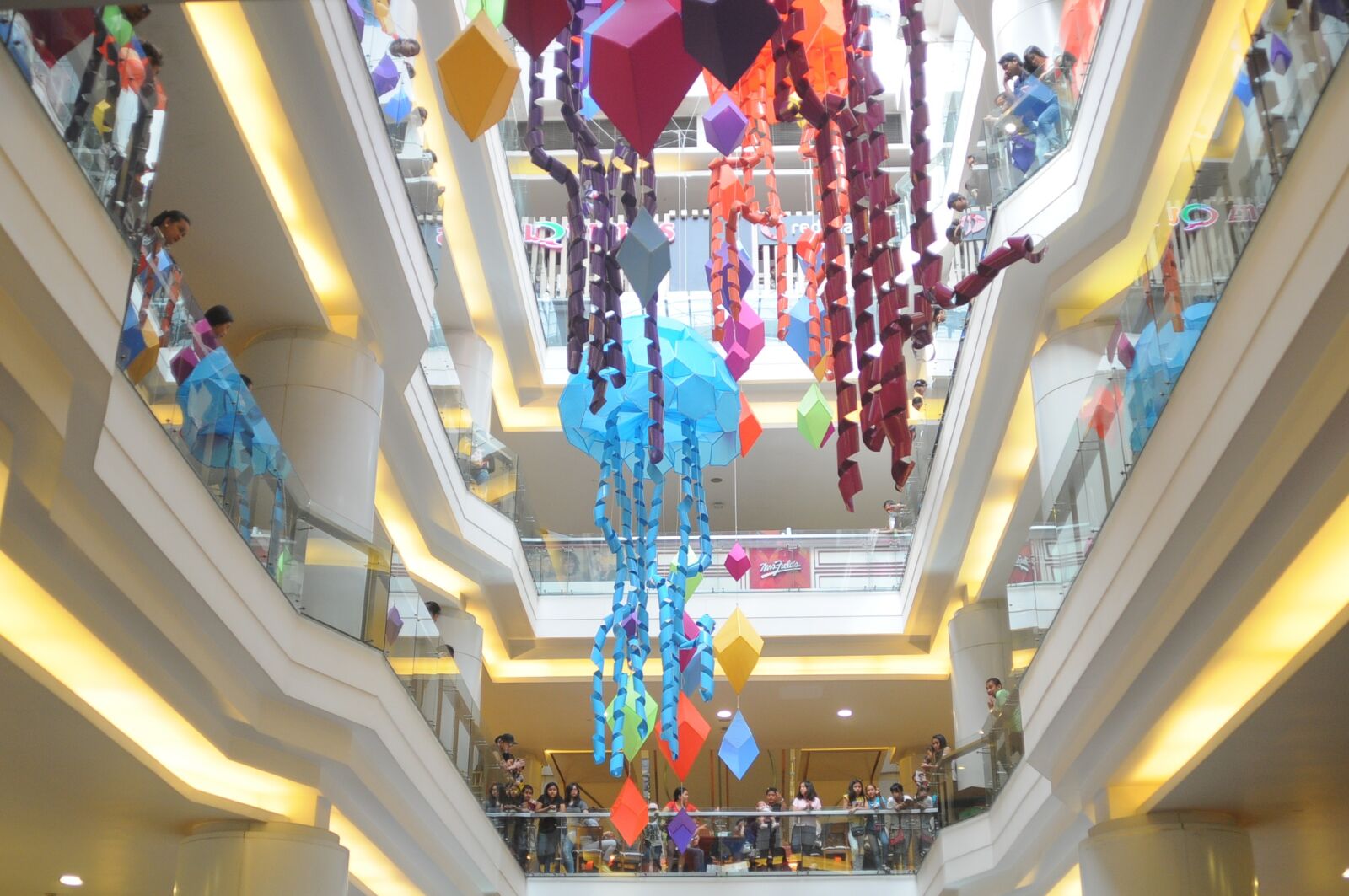 Nikon D300 sample photo. Mall, decoration, colorful photography