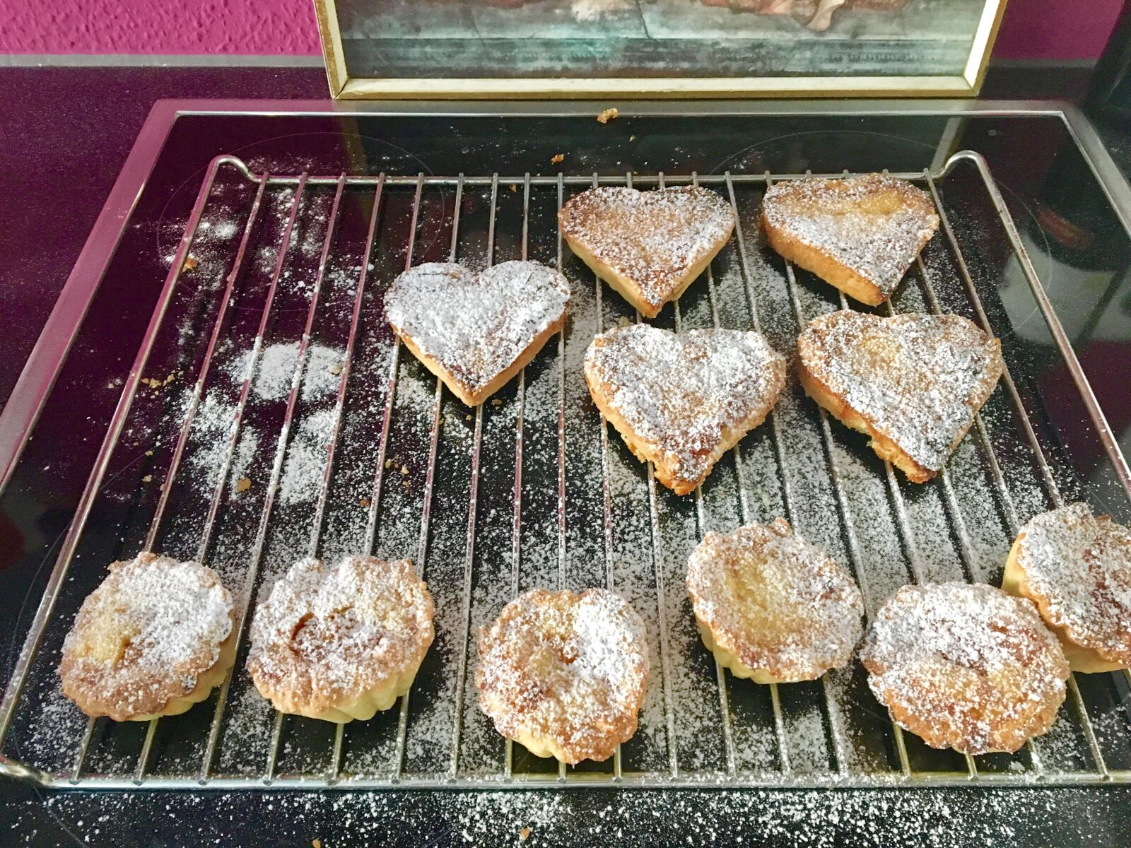 Apple iPhone 6s sample photo. Bake, heart, biscuit photography