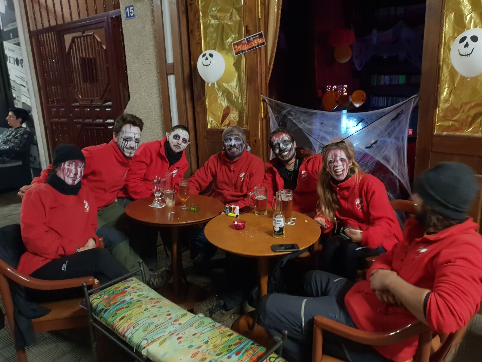Samsung Galaxy S9+ sample photo. Fiesta, amigos, halloween photography