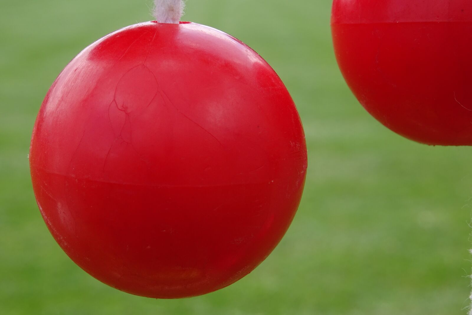 Sony DSC-HX60 sample photo. Children, play, balls photography