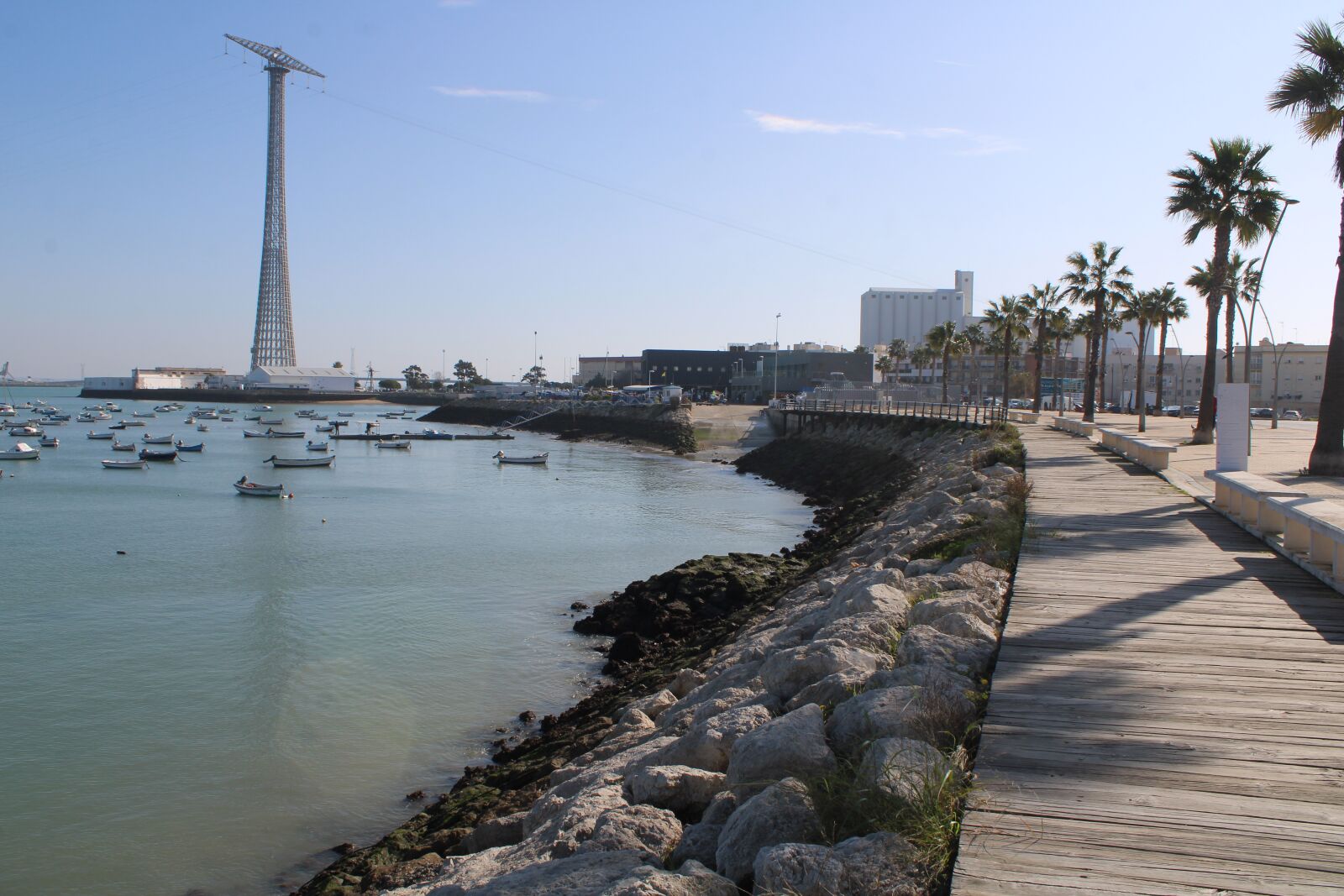 Canon EOS 2000D (EOS Rebel T7 / EOS Kiss X90 / EOS 1500D) sample photo. Cadiz, bay, tower photography