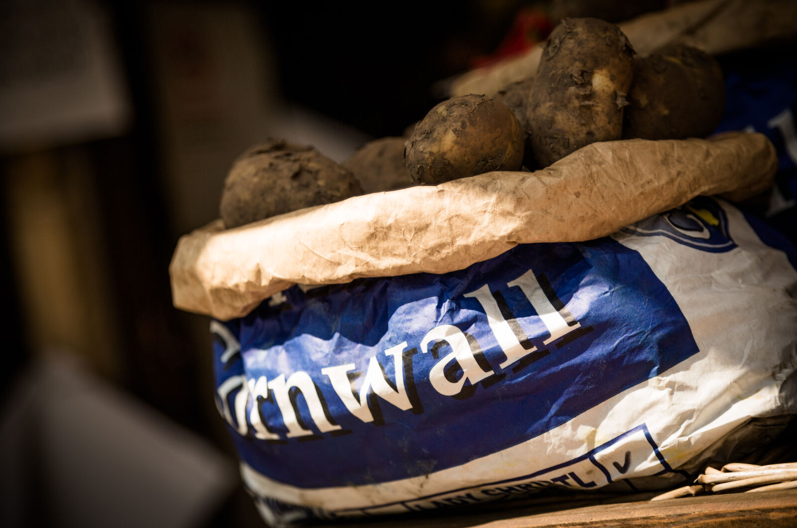 Canon EF 24-105mm F4L IS USM sample photo. Earth, potatoes, soil, sack photography