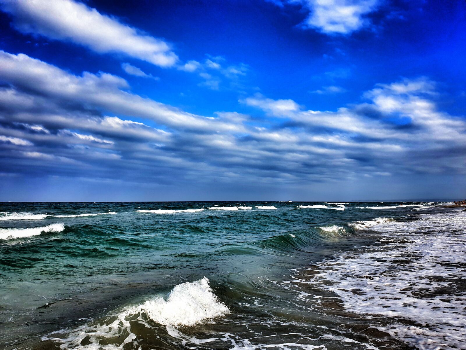 Samsung Galaxy S9 sample photo. Sea, beach, wave photography