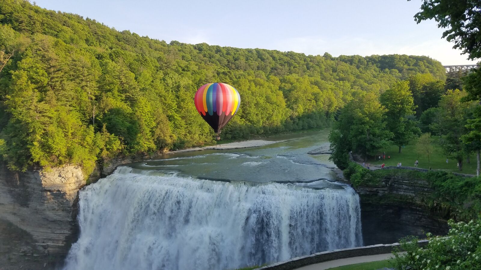 Samsung Galaxy S7 Edge sample photo. Balloon, waterfalls, river photography