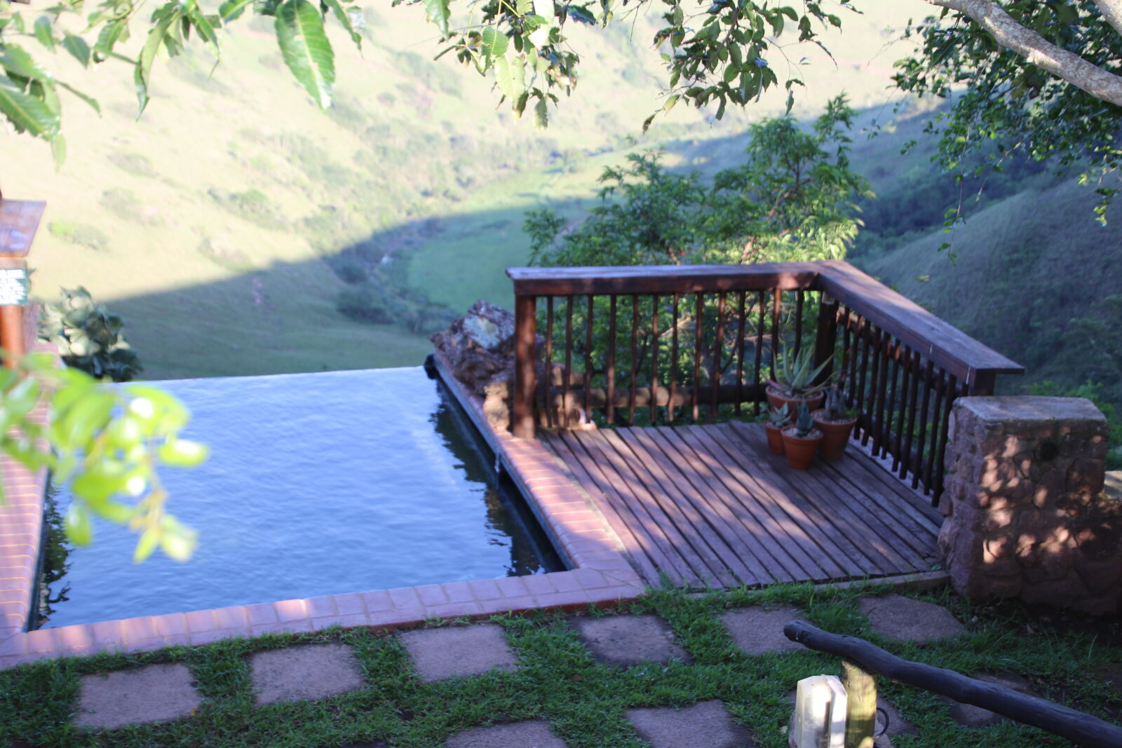 Canon EOS 7D Mark II sample photo. Country, mountains, pool, relax photography