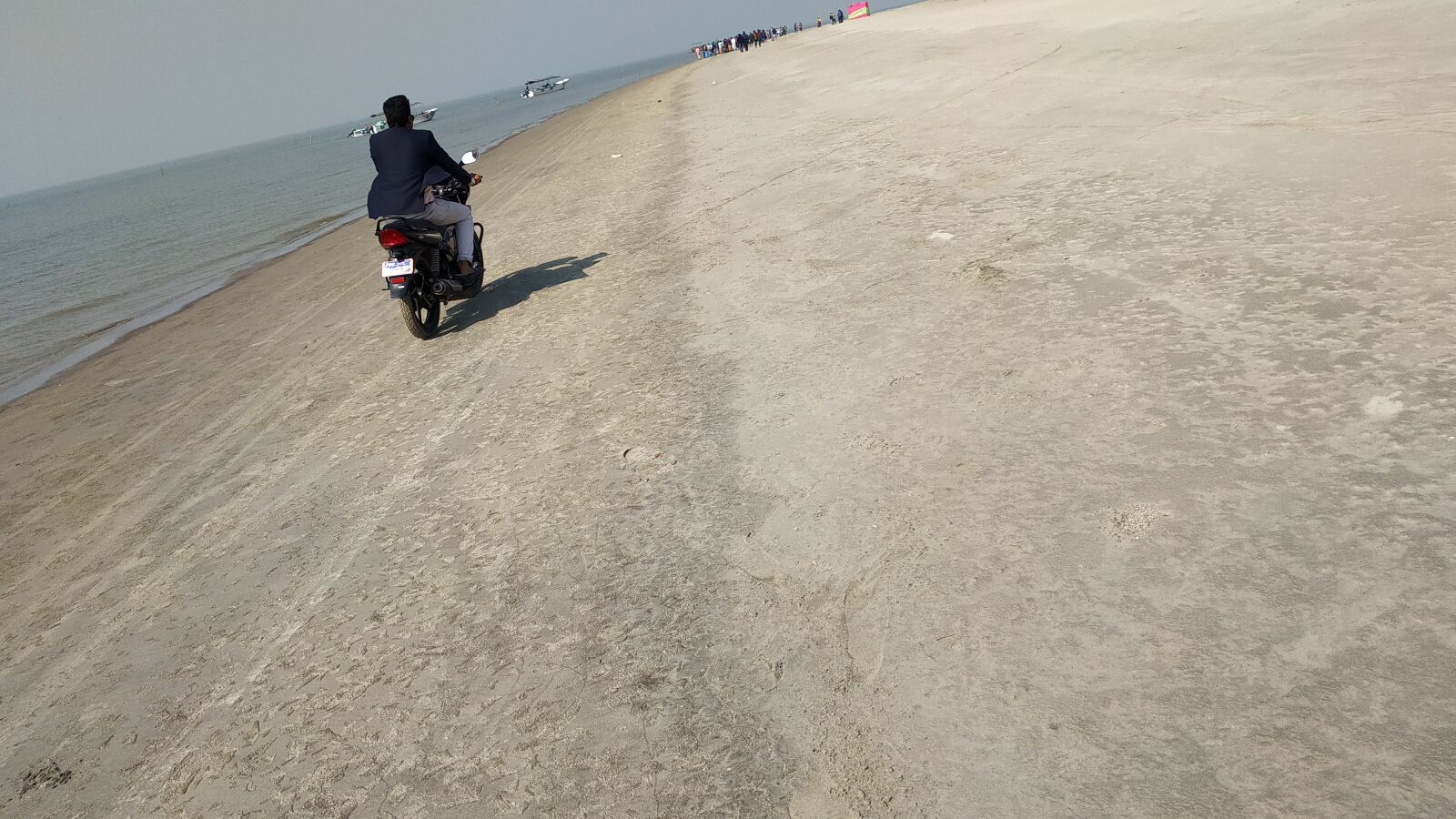 Xiaomi Redmi Note 5 sample photo. Sand, river, dry photography
