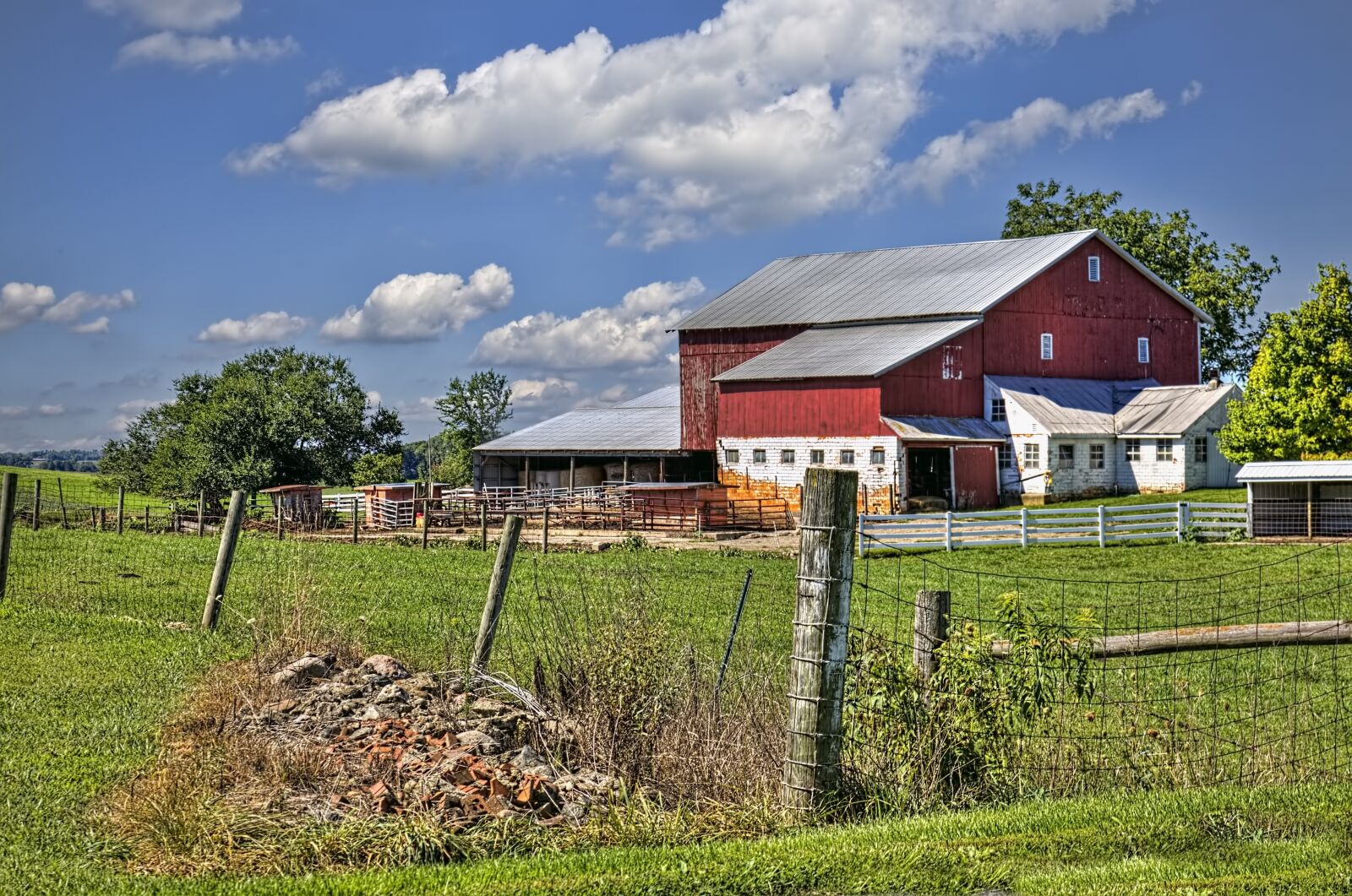 Canon EOS 5D Mark II sample photo. Barn, rustic, barns photography