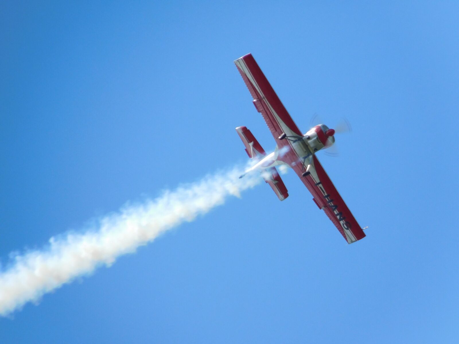 Nikon Coolpix L840 sample photo. Plane, airplane, wake photography
