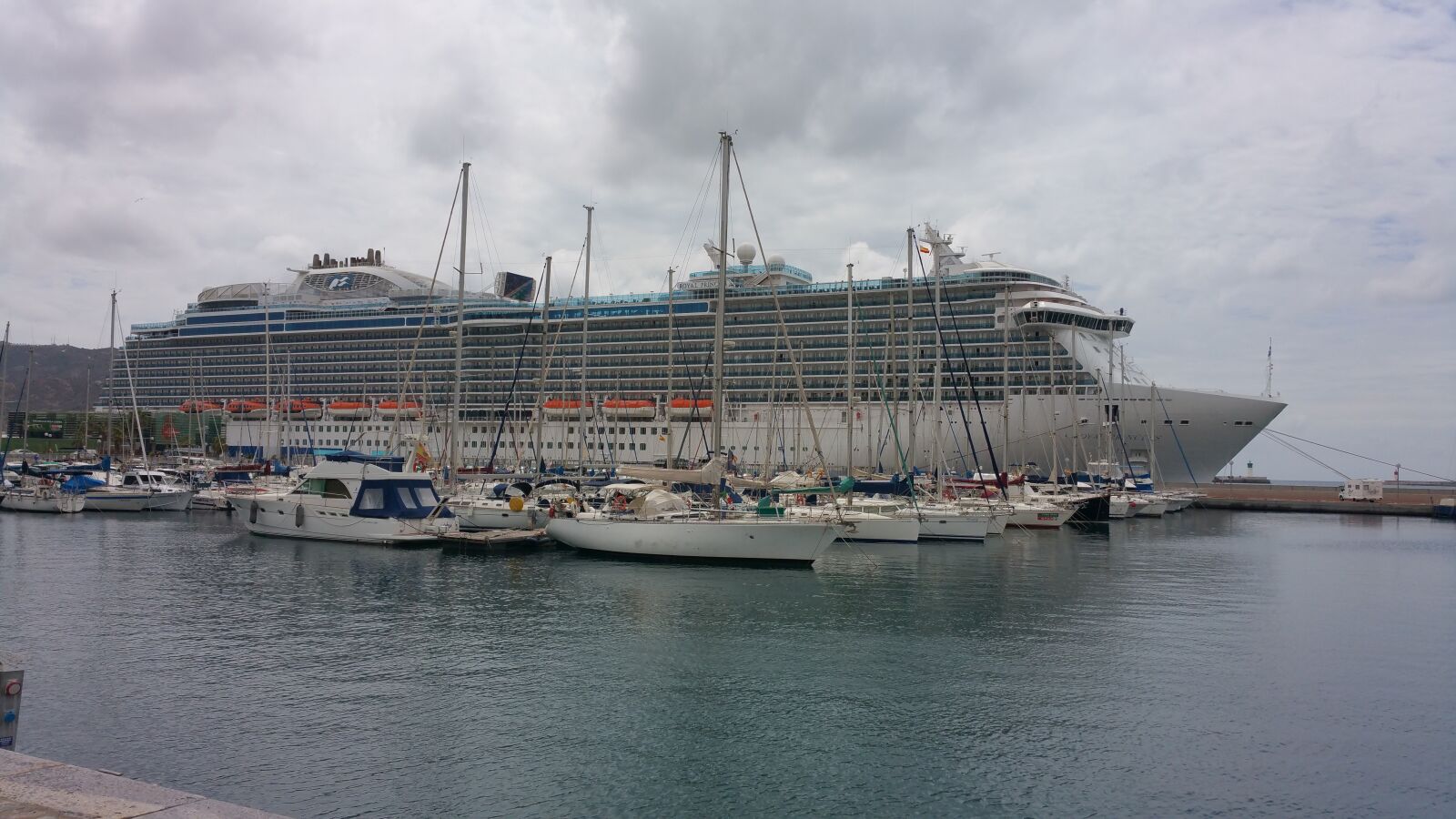 Samsung Galaxy Note4 sample photo. Travel, boat, cruise photography