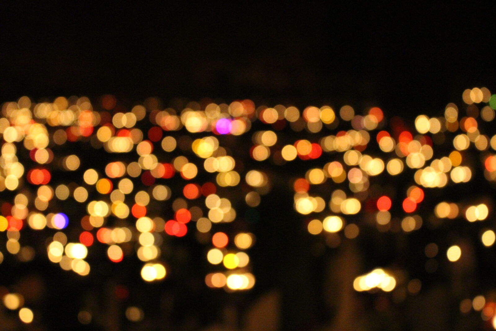 Canon EOS 700D (EOS Rebel T5i / EOS Kiss X7i) sample photo. Cemetery, halloween, lights photography