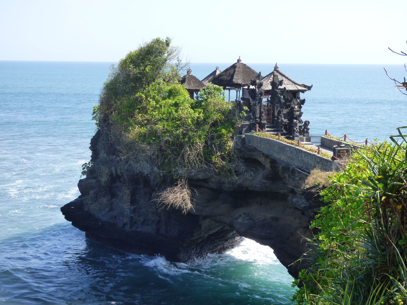 Panasonic DMC-FZ72 sample photo. Bali, temple, hindu photography