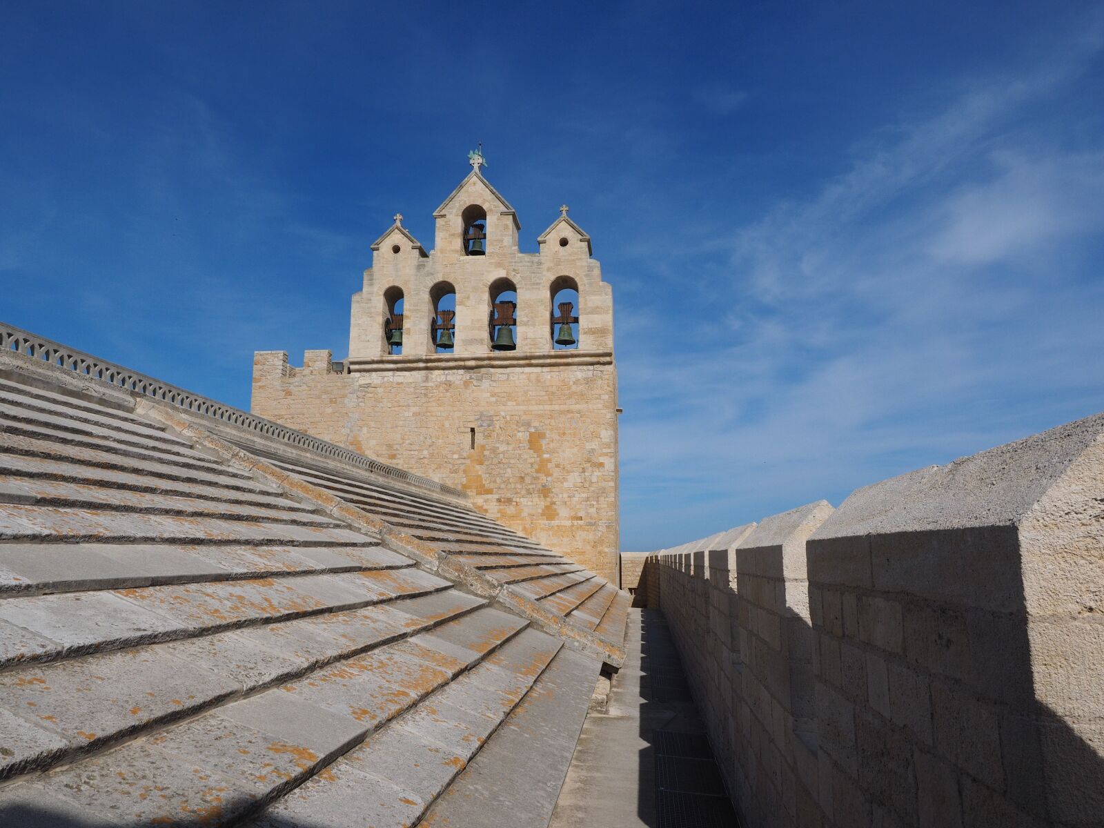 Olympus OM-D E-M1 + Olympus M.Zuiko Digital ED 12-40mm F2.8 Pro sample photo. Bell tower, church, church photography