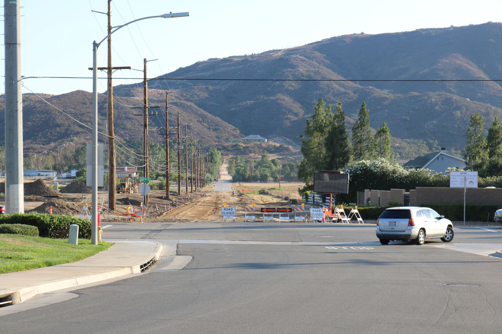Canon EOS 750D (EOS Rebel T6i / EOS Kiss X8i) sample photo. Roadwork, street, construction photography