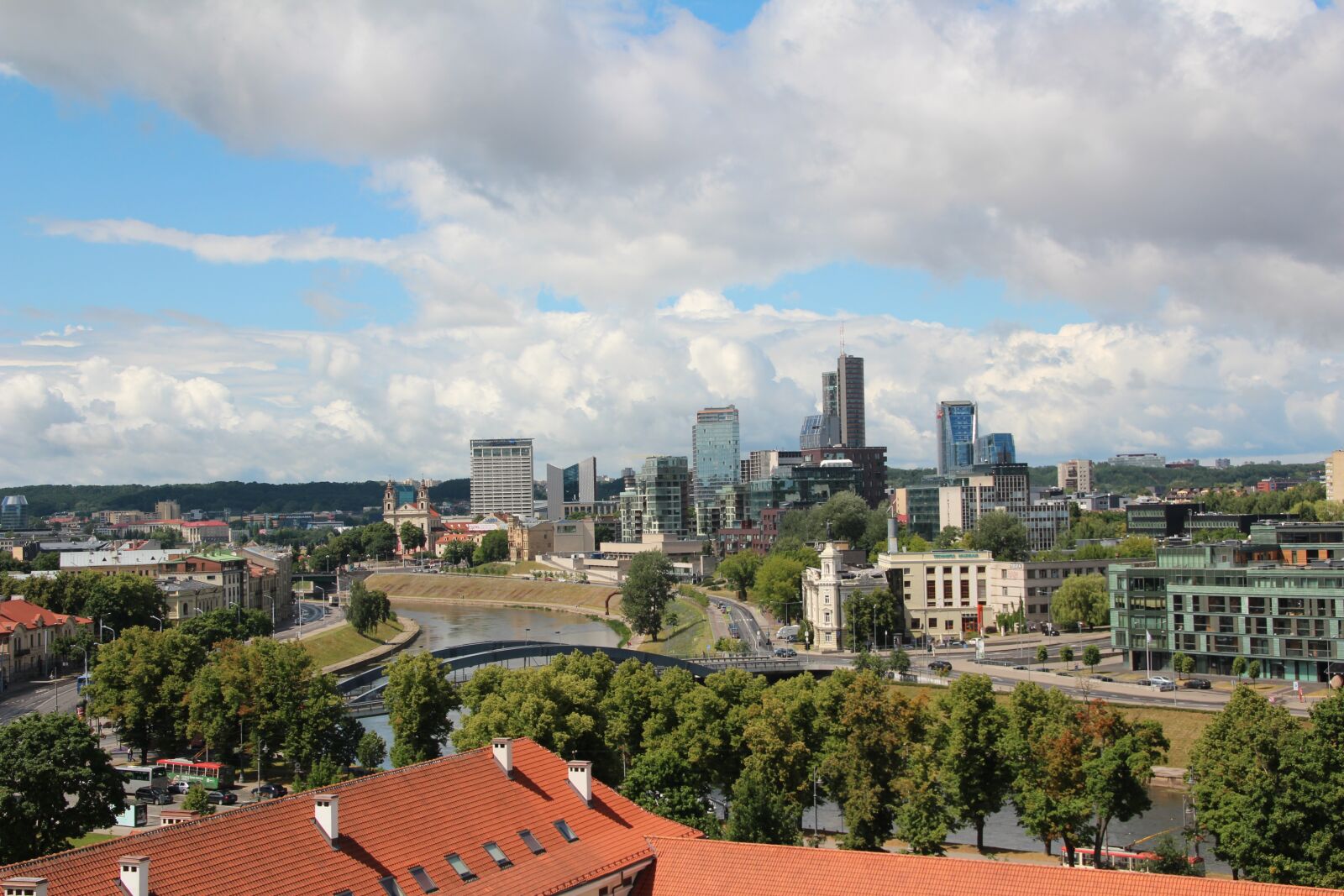 Canon EOS 600D (Rebel EOS T3i / EOS Kiss X5) sample photo. Lithuania, city, overview photography