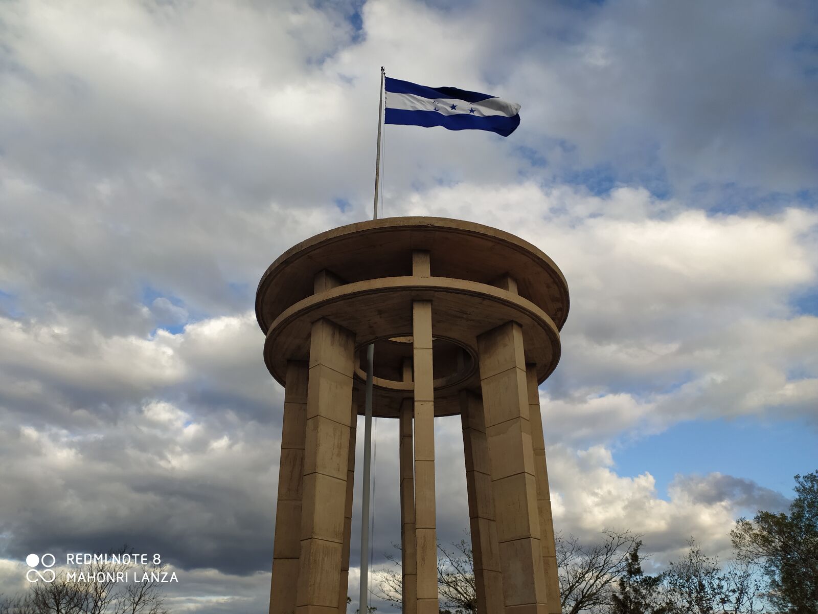 Xiaomi Redmi Note 8 sample photo. Tegucigalpa, honduras, flag photography