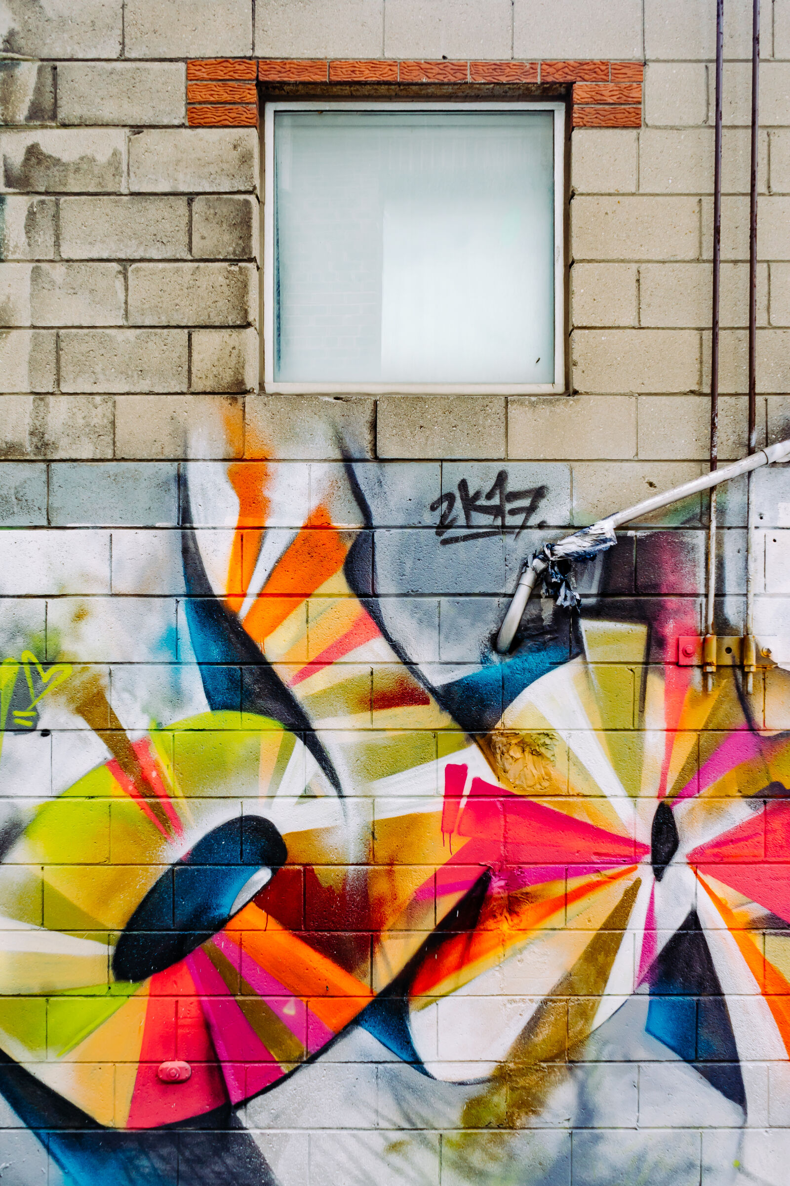 Sony a7 II + Sony FE 28-70mm F3.5-5.6 OSS sample photo. Abstract, alley, art, artistic photography