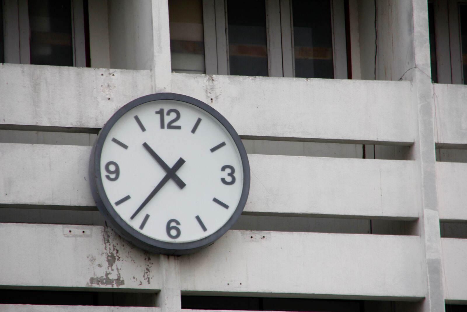 Canon EOS 60D sample photo. Clock, time, time indicating photography