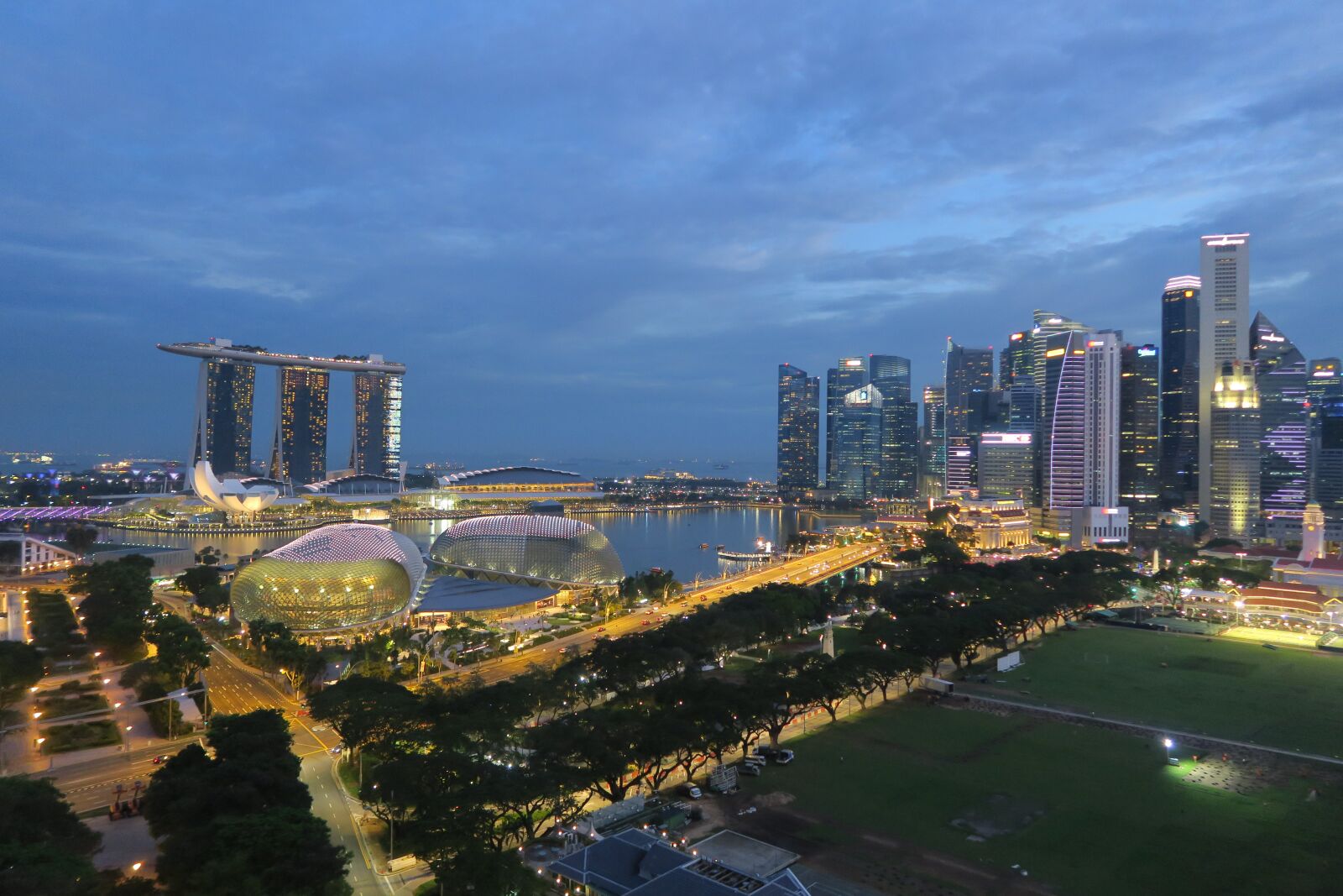 Canon PowerShot G5 X sample photo. City, skyline, architecture photography