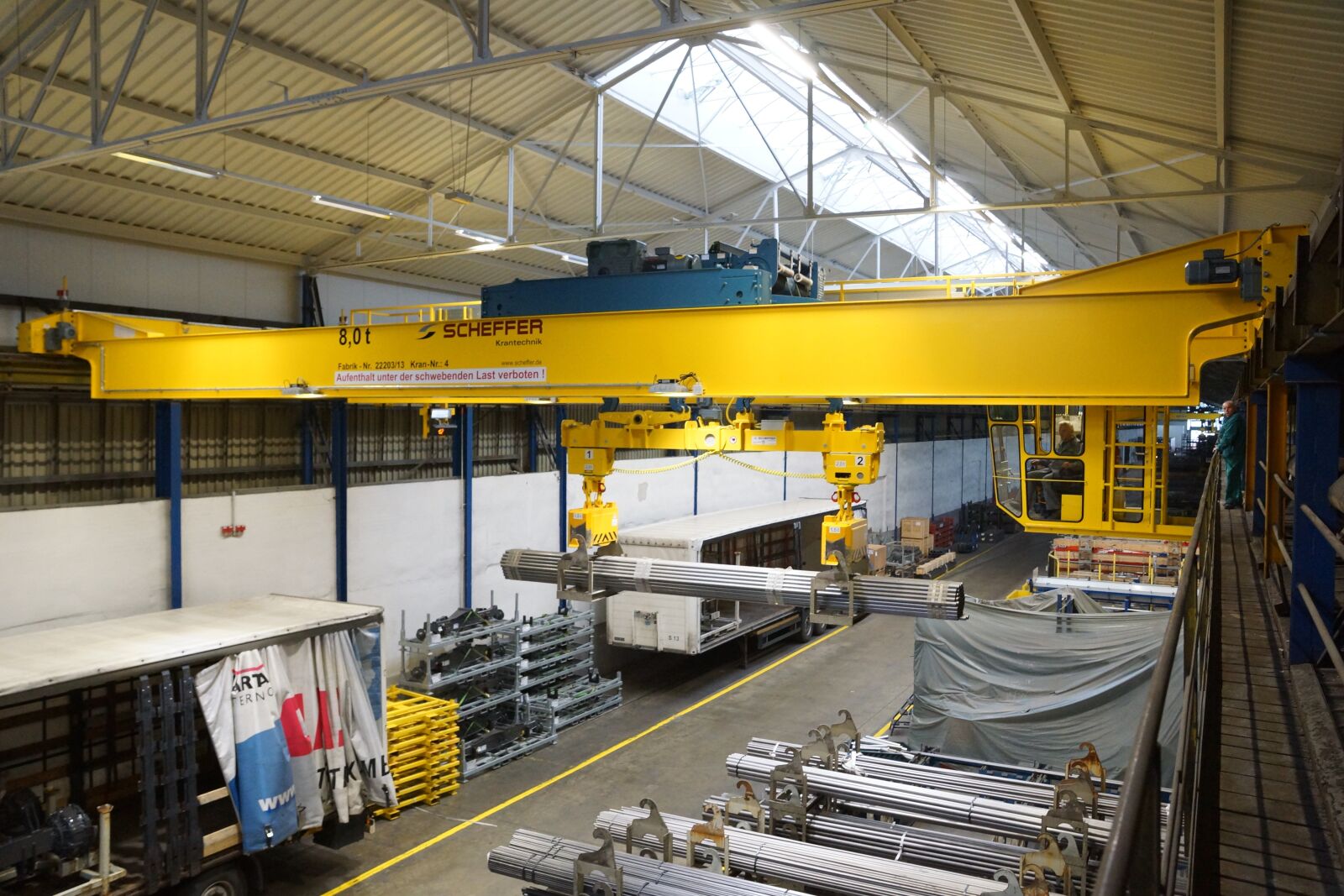 Sony DT 16-50mm F2.8 SSM sample photo. Crane, lathe tools, magnetic photography