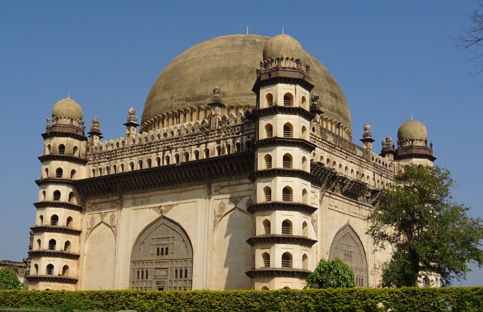 Sony DSC-HX60V sample photo. Gol gumbaz, mausoleum, monument photography