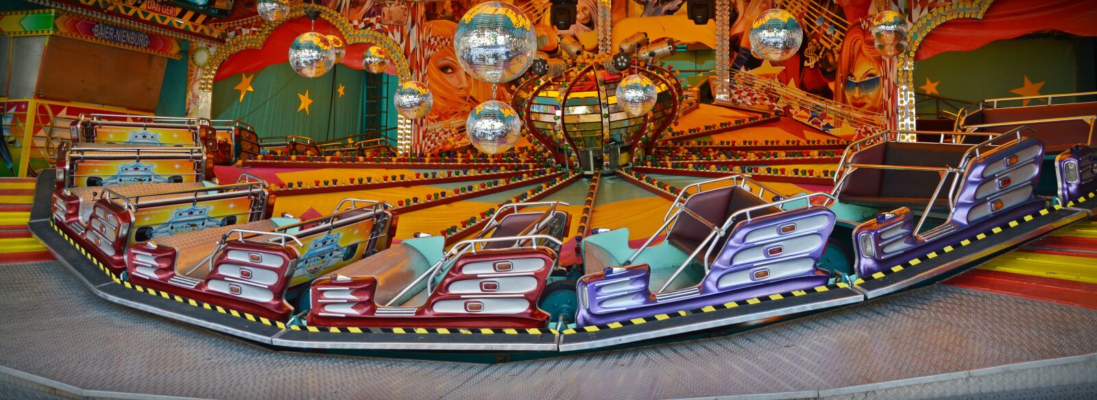 Nikon D5200 sample photo. Carousel, year market, folk photography