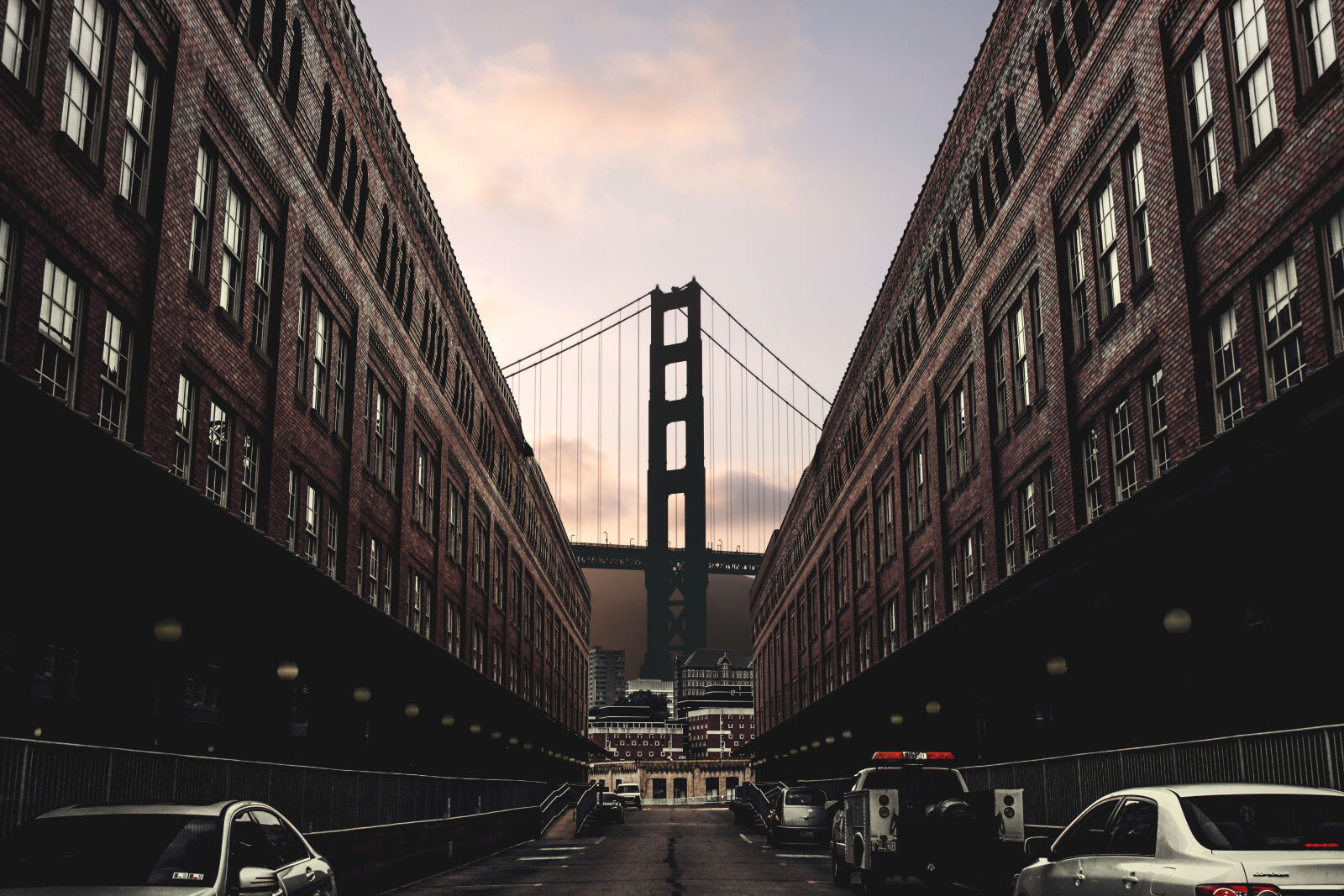 Canon EOS 600D (Rebel EOS T3i / EOS Kiss X5) sample photo. Architecture, bridge, building, business photography