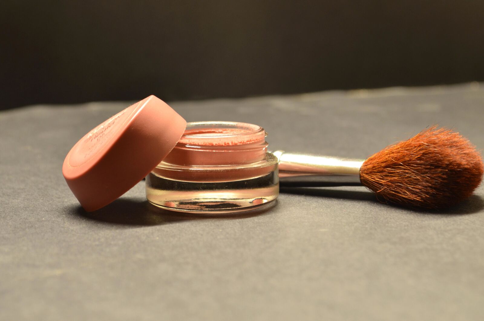 Nikon D5100 sample photo. Makeup, brush, tool, fashion photography