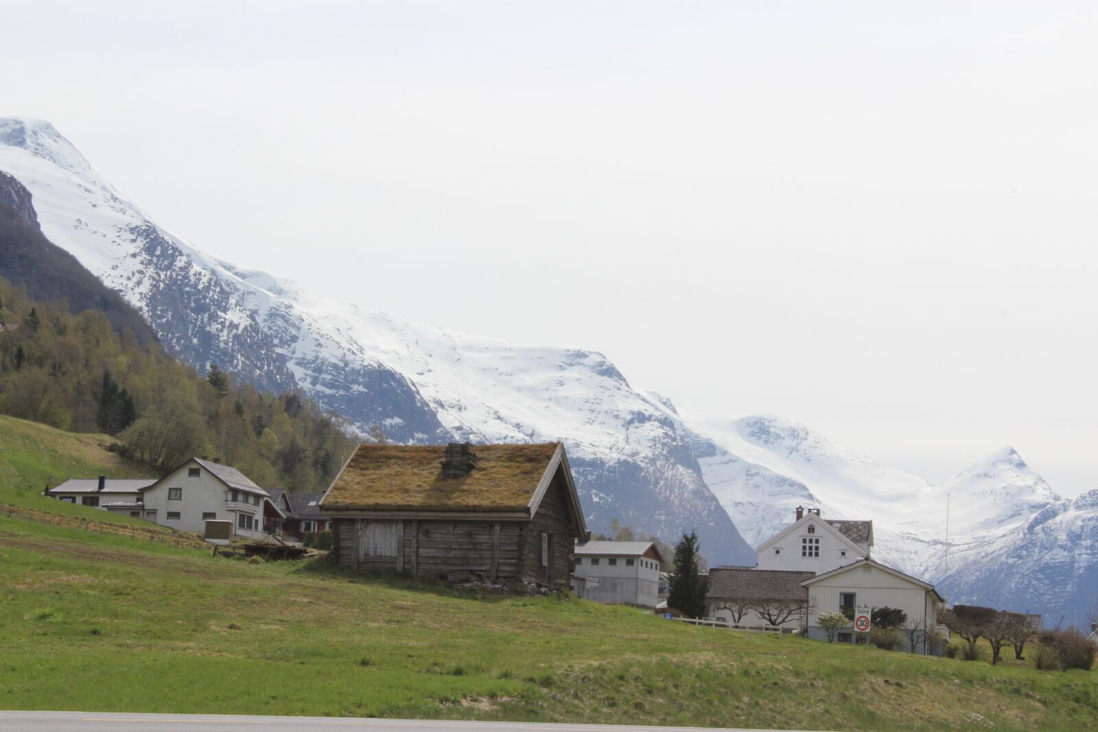 Canon EOS 600D (Rebel EOS T3i / EOS Kiss X5) sample photo. Mountain, snow, nature photography