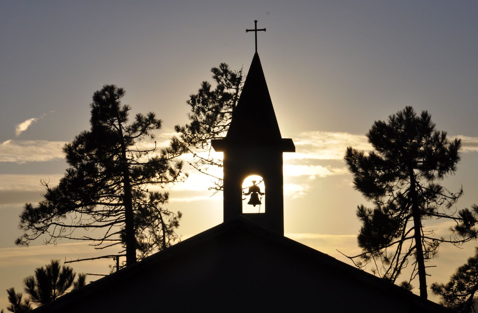 Nikon D5000 sample photo. Church, sun, bell photography