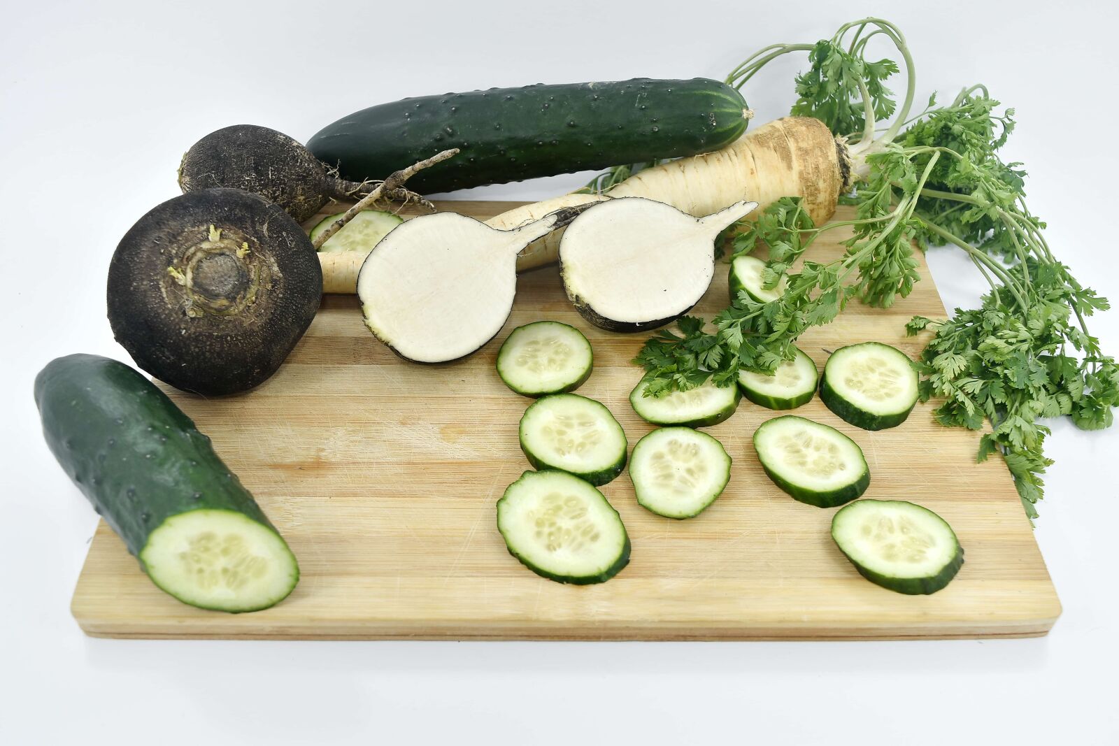 Nikon D5500 sample photo. Cucumber, parsley, radish, vegetable photography