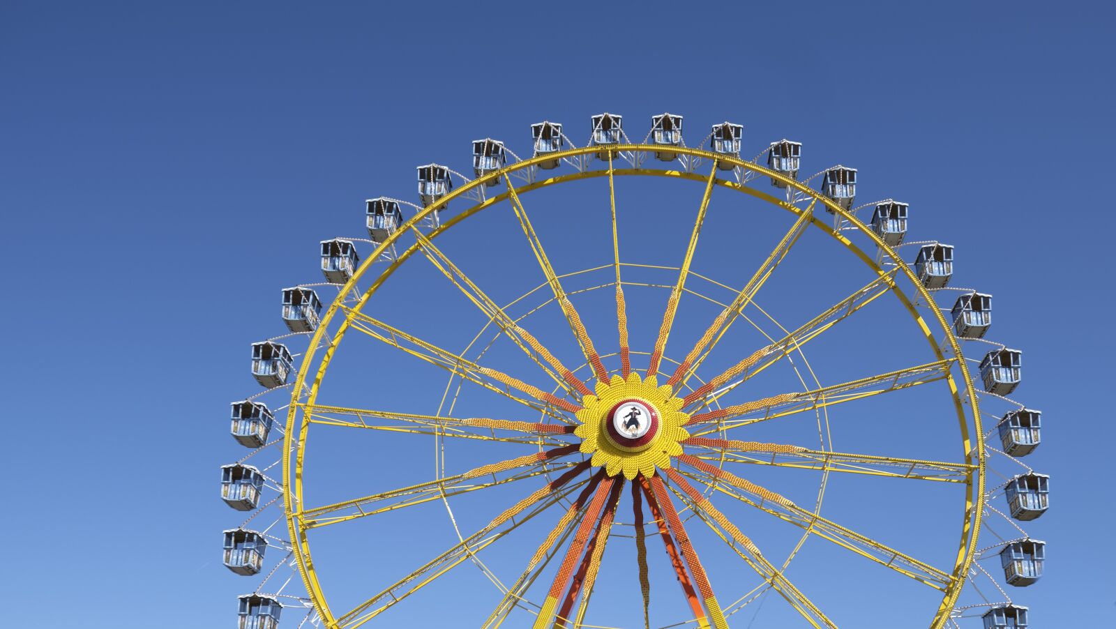 Fujifilm XF 18-55mm F2.8-4 R LM OIS sample photo. Ferris wheel, crailsheim, folk photography