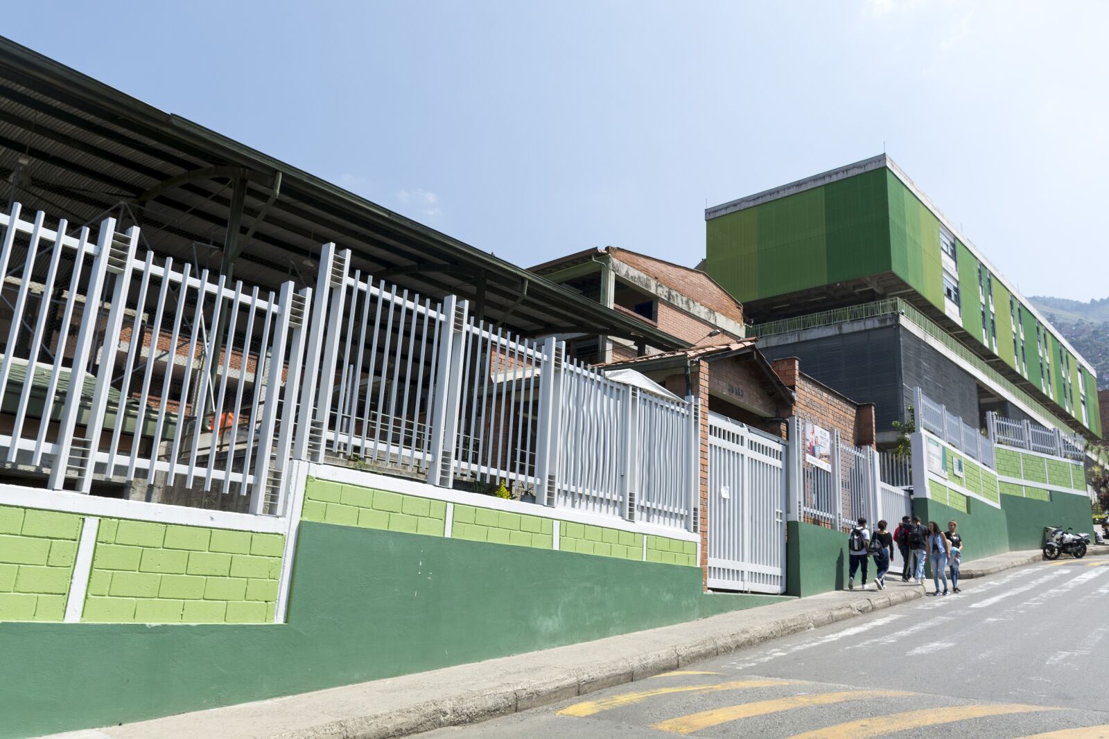 Nikon D7100 sample photo. School, building, university photography